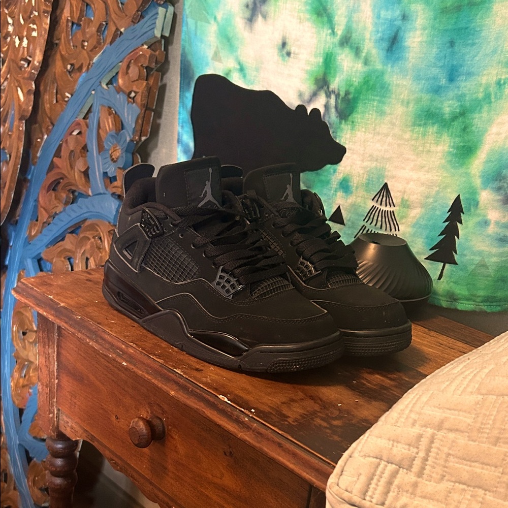 Jordan Black Sneakers